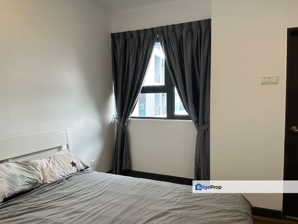 Menara Simfoni, for sale , reno , partly furnished, Selangor, Seri Kembangan