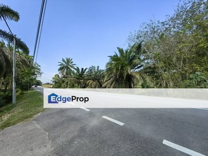 3.3 Acres Zoned Residential Land Mainroad Machap Menggong, Melaka, Ayer Keroh