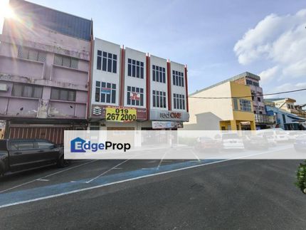 3 Sty Shop 20 x 70 Freehold Jalan Besar Bandar Lama Jerantut, Pahang, Jerantut