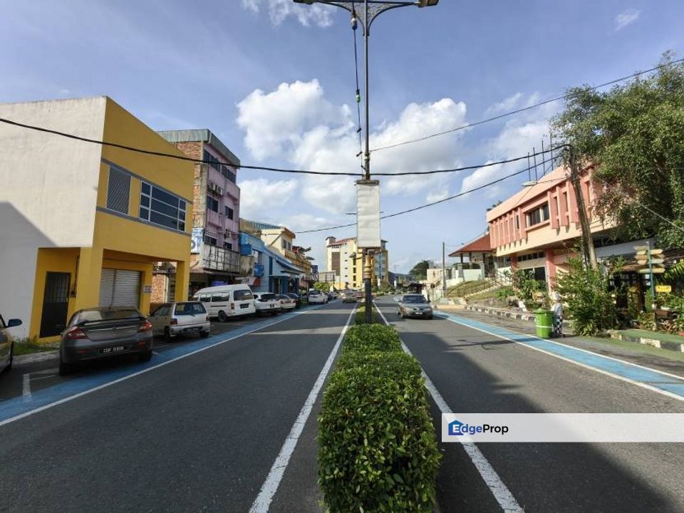 3 Sty Shop 20 x 70 Freehold Jalan Besar Bandar Lama Jerantut, Pahang, Jerantut