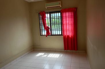 Apartment Teratai, Taman Sutera