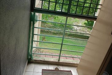 Apartment Teratai, Taman Sutera