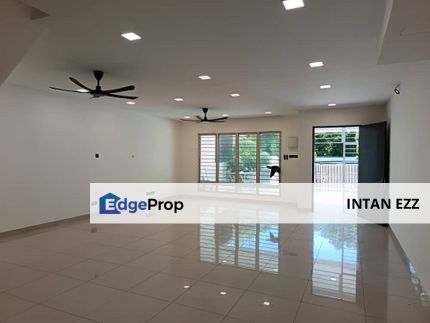 Taman Suria Tropika, Double Storey Terrace, Selangor, Serdang