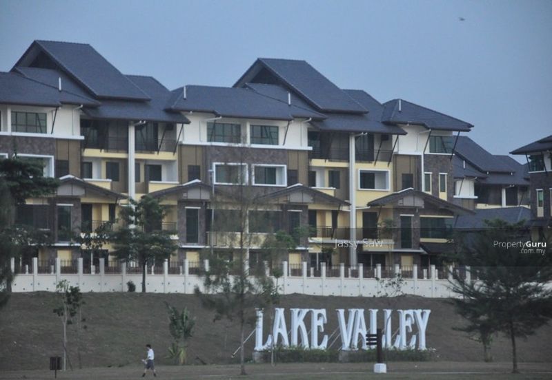 Avenue 2, Lake Valley