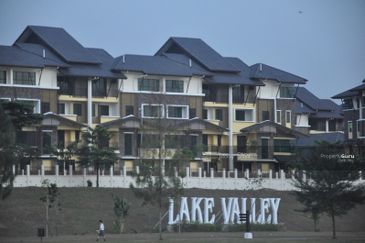 Avenue 2, Lake Valley