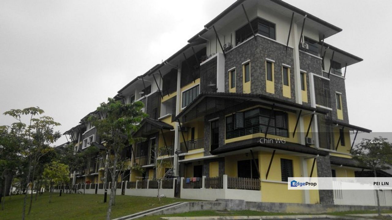 Avenue 2 Lake Valley @ Bandar Tun Hussein Onn Townhouse, Selangor, Cheras
