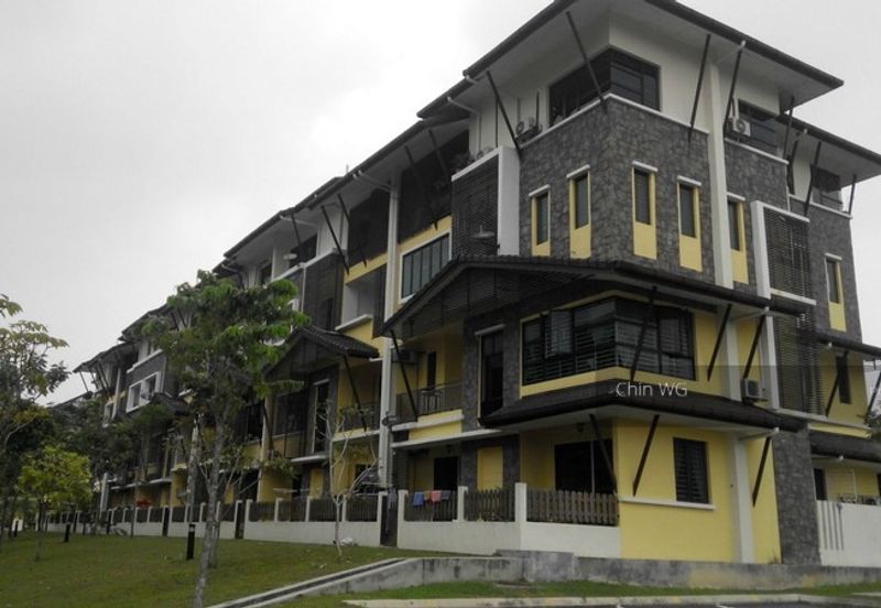 Avenue 2, Lake Valley