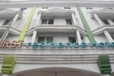 First Residence (Residensi Unggul)