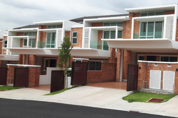 SL 4, Bandar Sungai Long