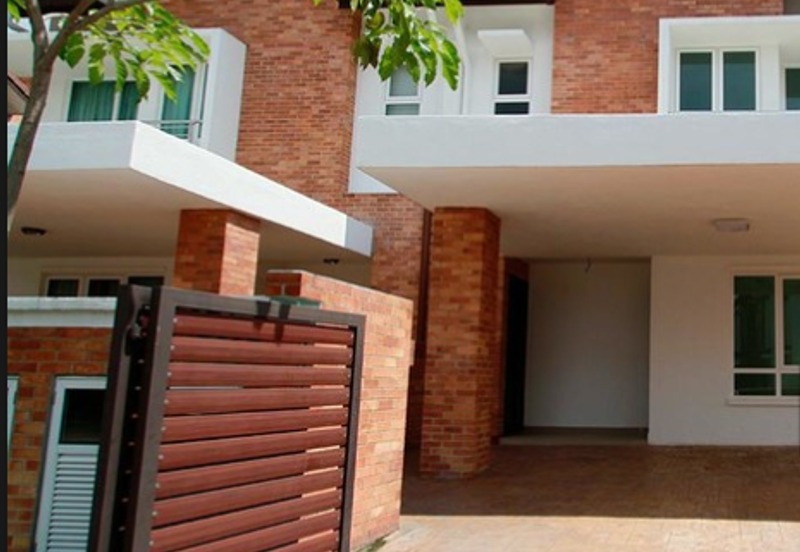 SL 4, Bandar Sungai Long