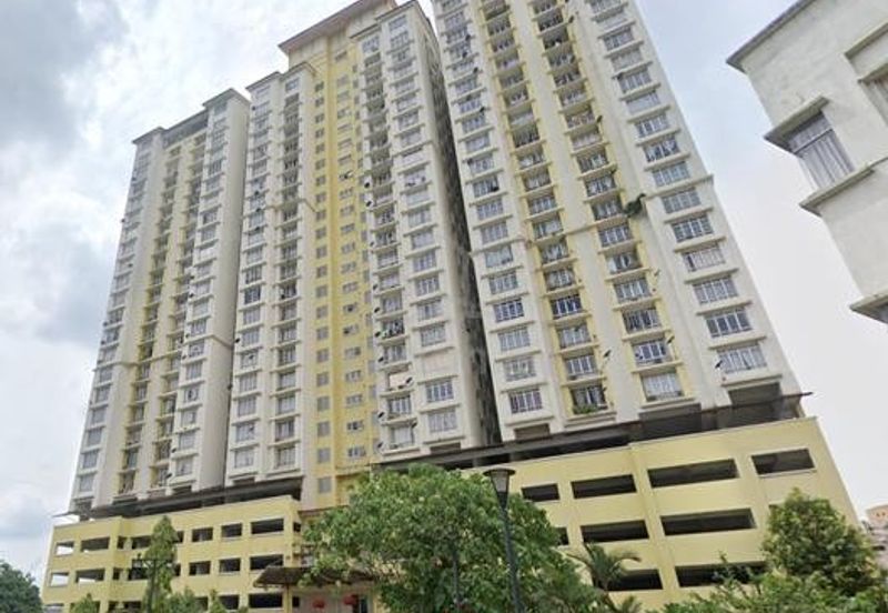 Casa Prima Condominium