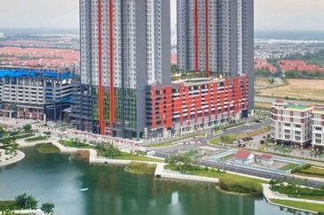 Gravit8 @ Klang South