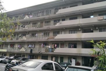 Subang Perdana Goodyear Court 2