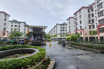 Subang Perdana Goodyear Court 10