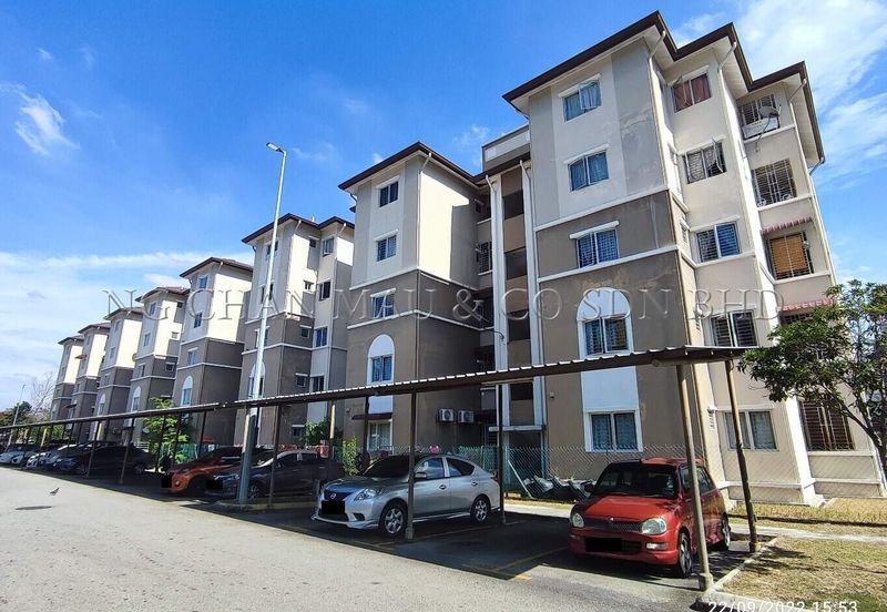 Pangsapuri Akasia, Bandar Botanic