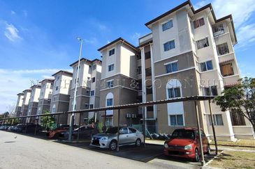 Pangsapuri Akasia, Bandar Botanic