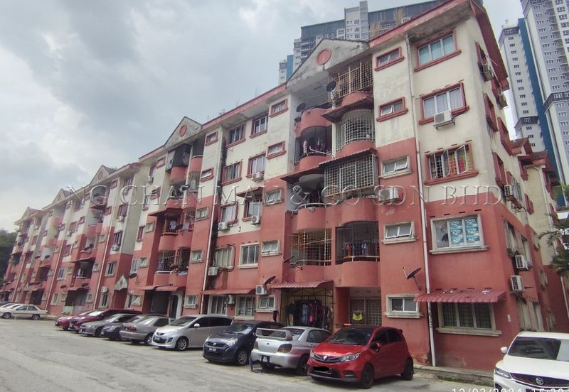 Kekwa Apartment @ Putra Perdana