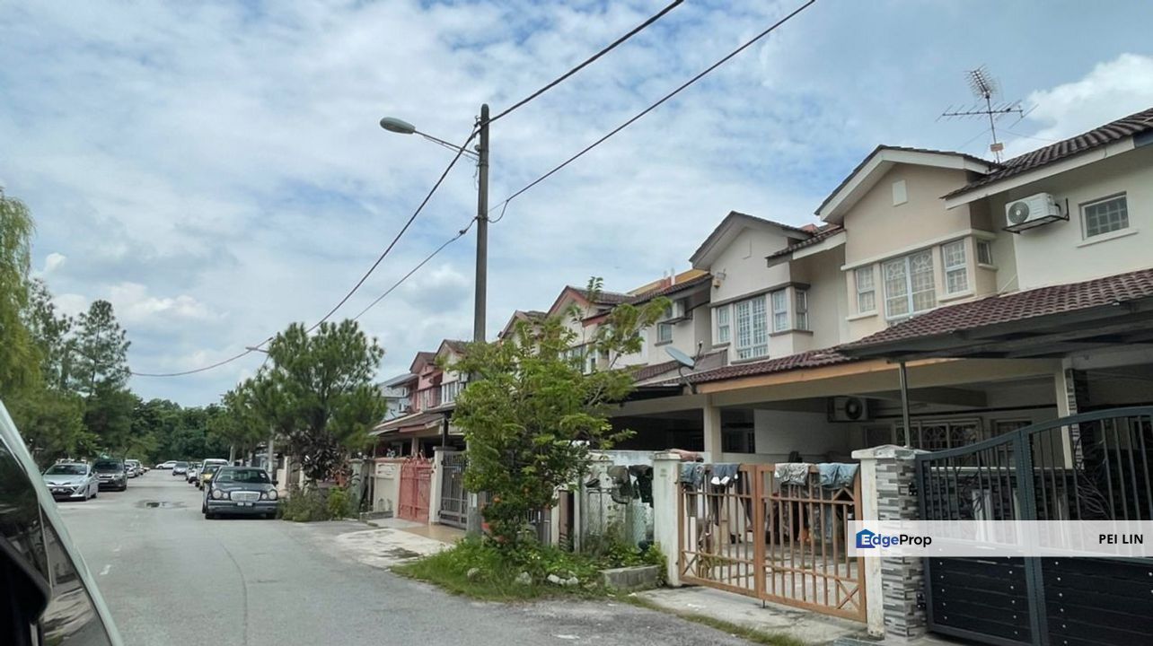 2 Storey Terrace Taman Sri Putra Sungai Buloh, Selangor, Sungai Buloh