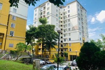 Pangsapuri Kristal (Crystal Tower), Taman Bukit Indah