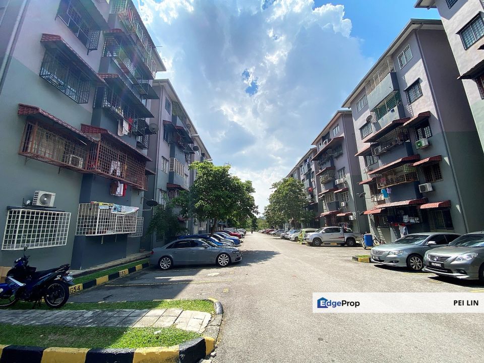 Pangsapuri Putra Indah Taman Pinggiran Putra Seri Kembangan, Selangor, Seri Kembangan