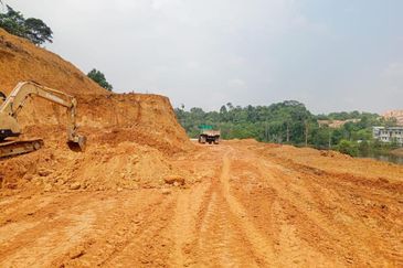 Jalan Pulau Lumut P U10/P @ Alam Budiman