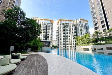 Henna Residence @ The Quartz