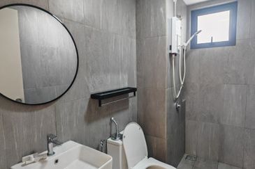 Savvy @ Riana Dutamas