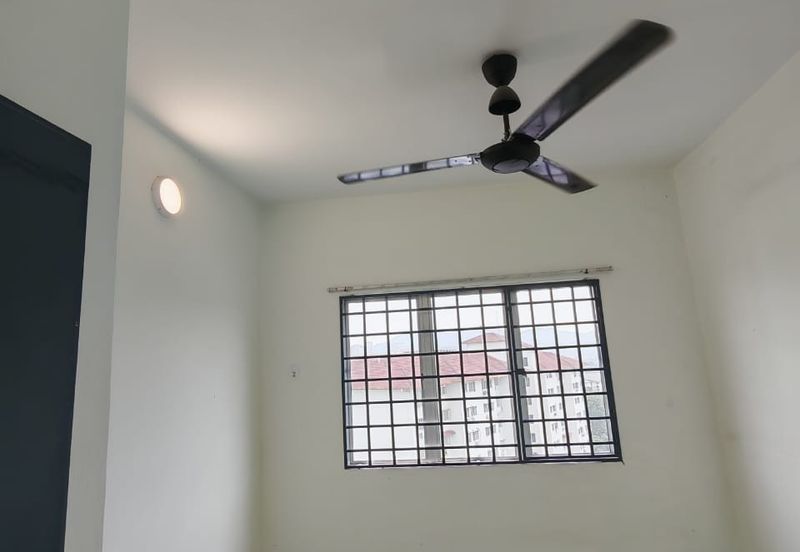 Pangsapuri Angsana, Bandar Mahkota Cheras