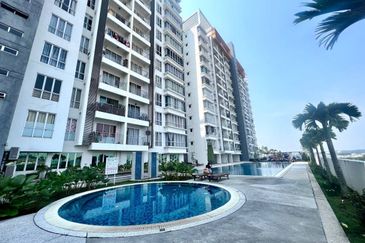 7 Tree Seven Residence