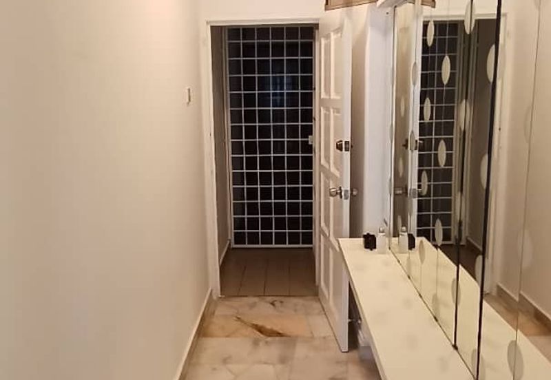 Danau Idaman Condominium