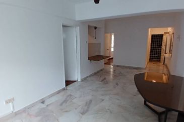 Danau Idaman Condominium