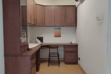 Anjung Hijau (Greenfield Apartment)