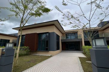 Forest City Fringe Villa , Gelang Patah 