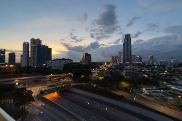 Paragon Suites @ CIQ