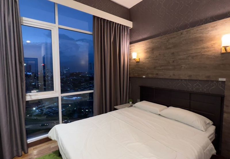 Paragon Suites @ CIQ