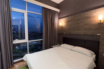 Paragon Suites @ CIQ