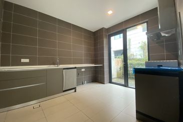 Bayou Creek, Leisure Farm