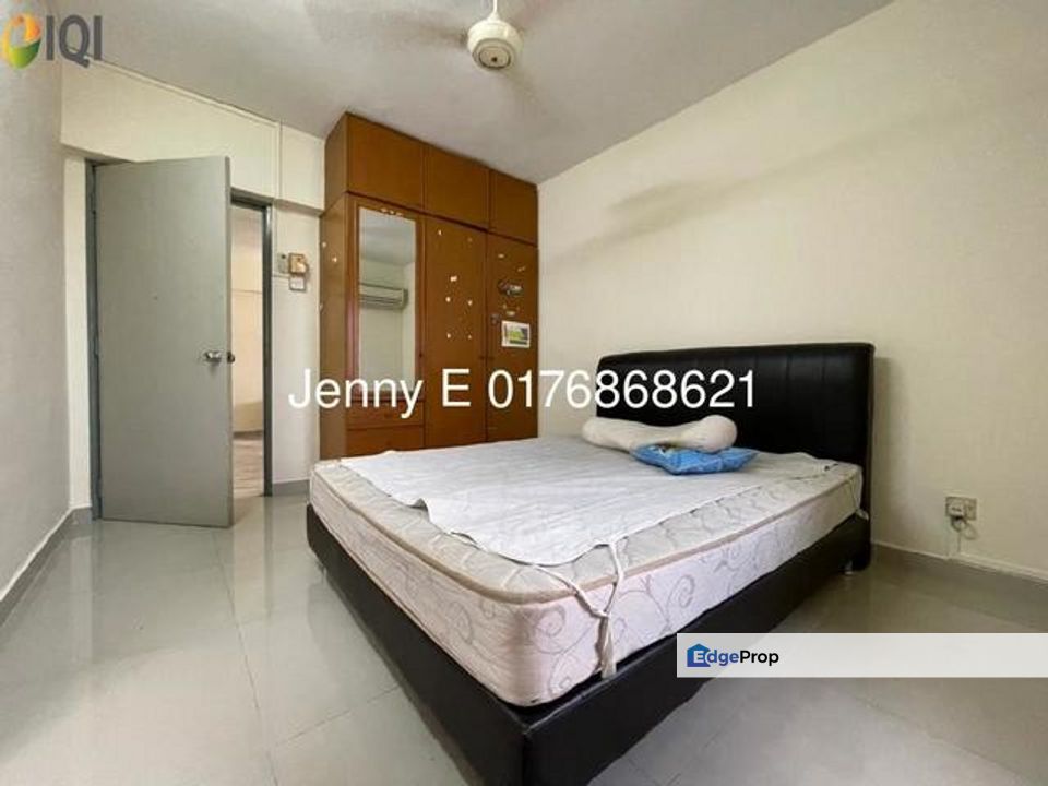 The Pines, Kuala Lumpur, Brickfields