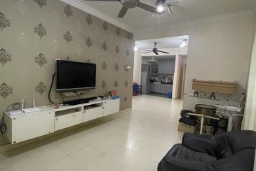 Villa Park Condominium