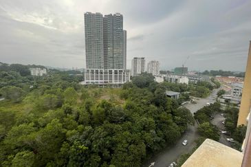 Villa Park Condominium