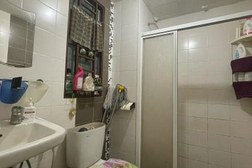 Villa Park Condominium