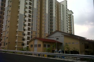 Villa Park Condominium