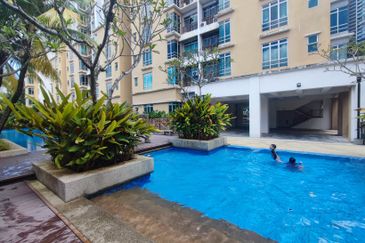 Villa Park Condominium