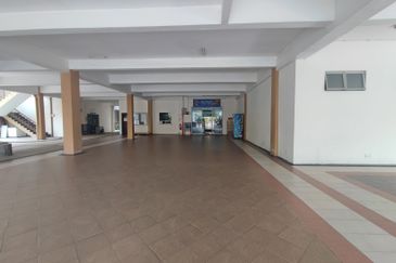 Villa Park Condominium