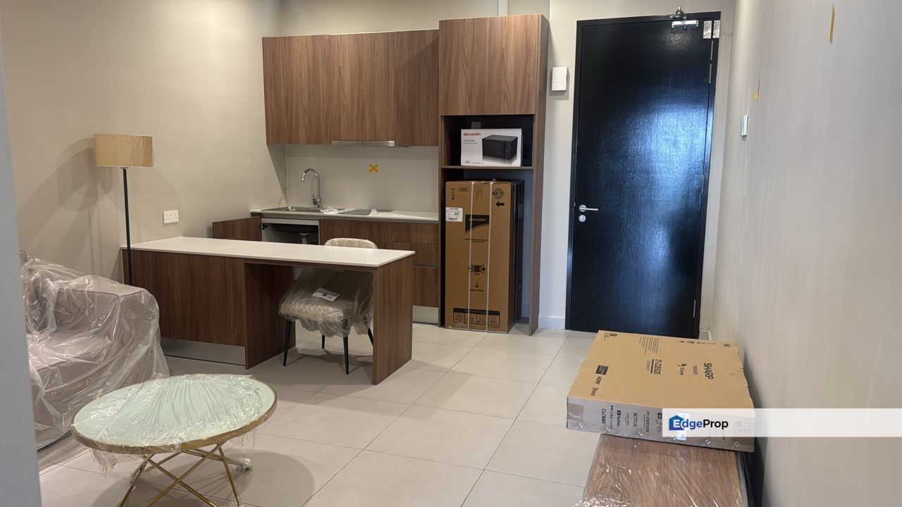 Dorsett Waterfront Condo | Luxury Bathtub | Lakeside View | High Floor | Prime Location | Fully Furnished, Selangor, Subang Jaya