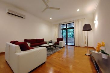 IOI Beverly Row @ IOI Resort City