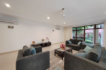 IOI Beverly Row @ IOI Resort City