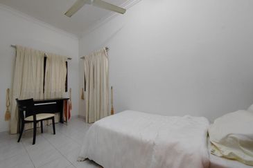 IOI Beverly Row @ IOI Resort City