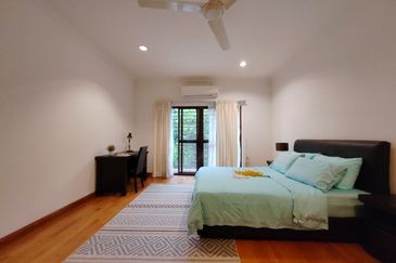 IOI Beverly Row @ IOI Resort City