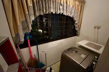 Mutiara Oriental Condominium